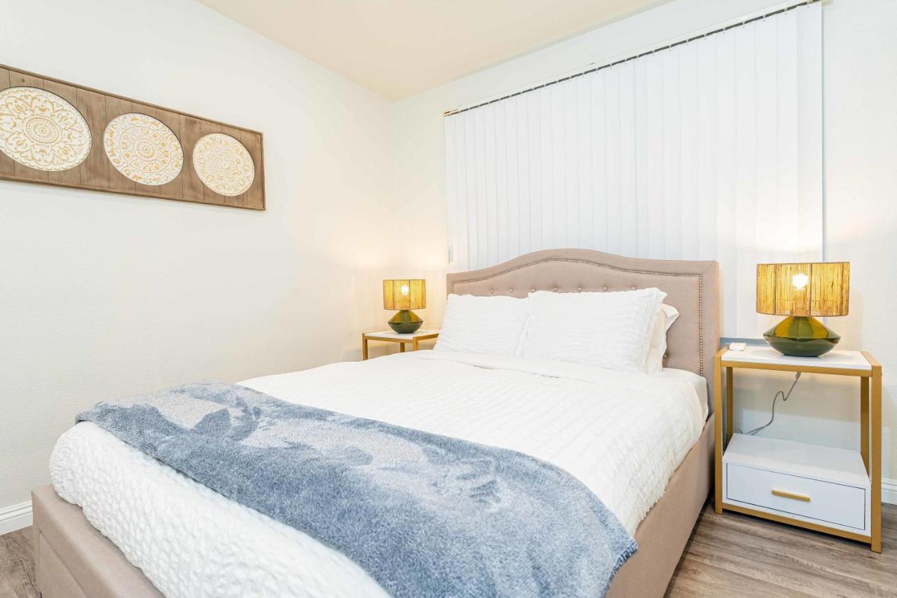 Вилла Newly Remodeled 2B1B House On Historic Route 66 Глендора Экстерьер фото
